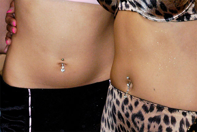 File:Navel piercing.jpg