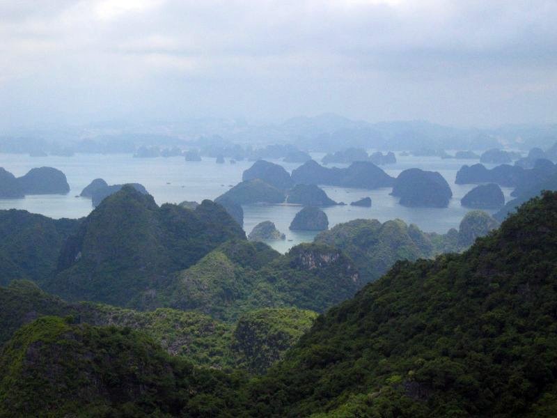 File:HalongBay.jpg