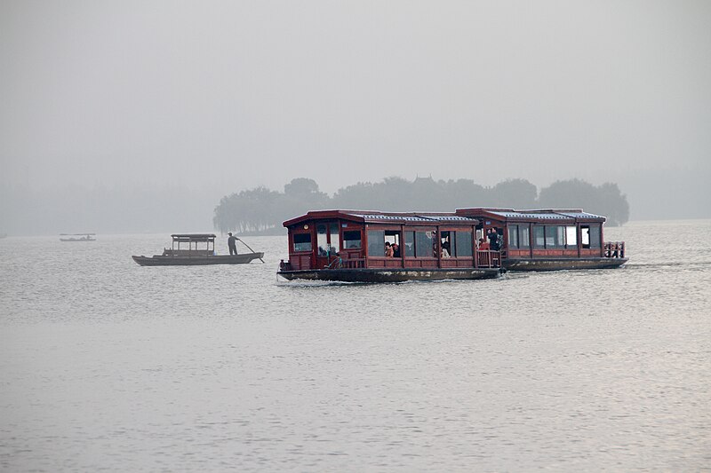 File:Hangzhou-Westsee-06-Boote-2012-gje.jpg