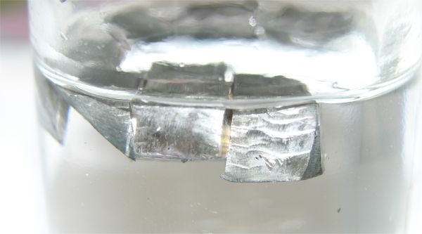 File:Lithium paraffin.jpg