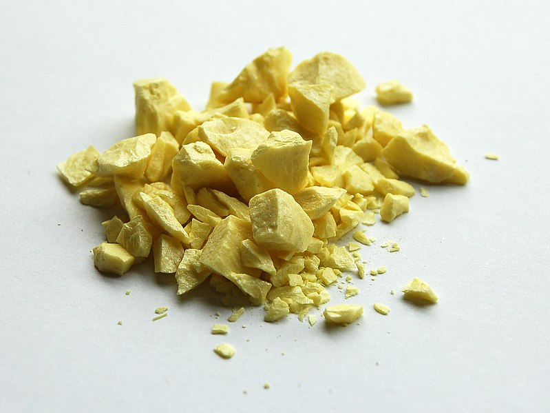 File:Sulfur-sample.jpg