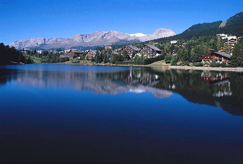 File:Crans Montana.jpg