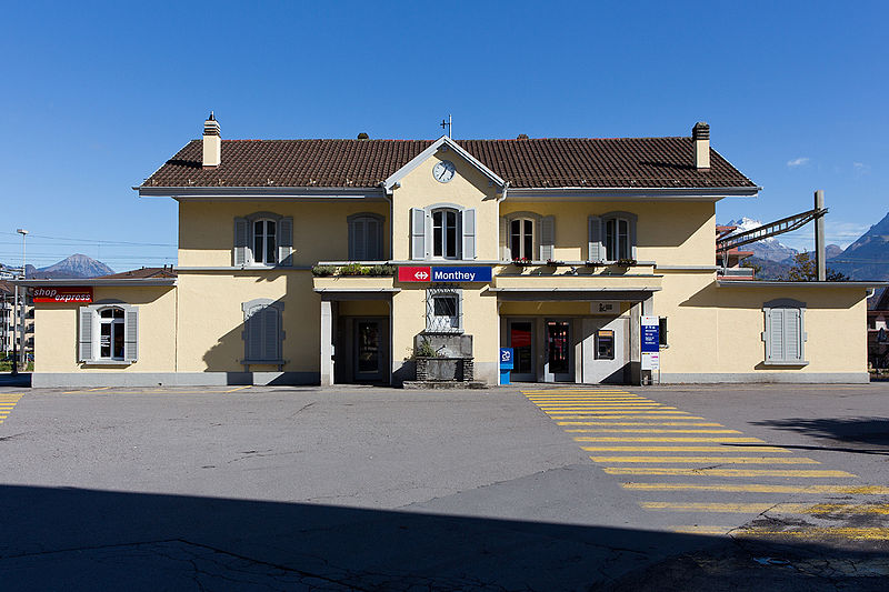 File:Monthey-Gare-SBB.jpg