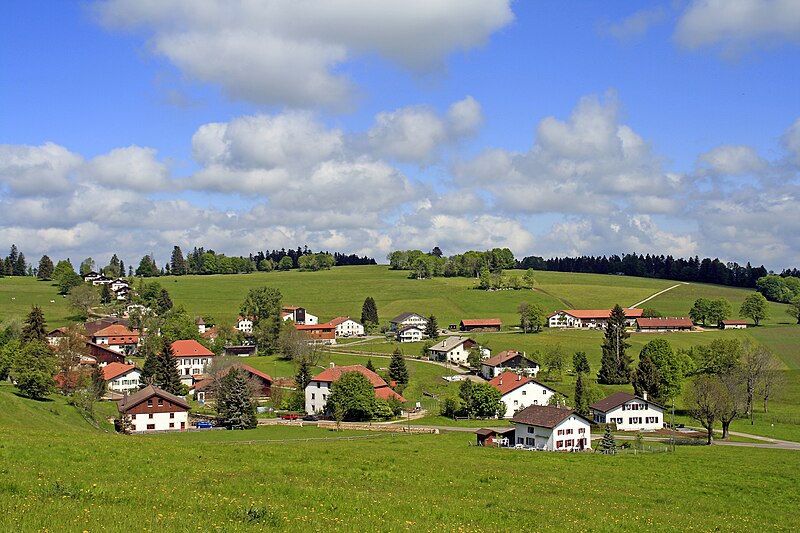 File:Muriaux 1 von Süden, 18.5.2007.jpg