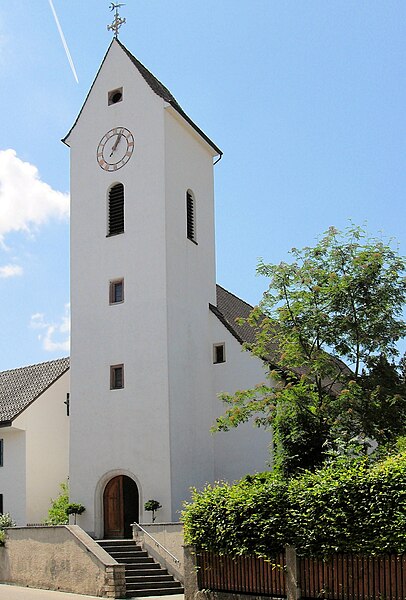 File:Gempen, Kirche St. Blasius.jpg