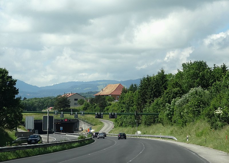 File:Pont-en-Ogoz, Switzerland - panoramio (5).jpg