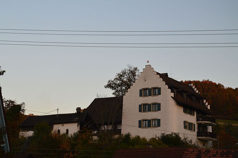 File:Untermettinger Schloss.jpg