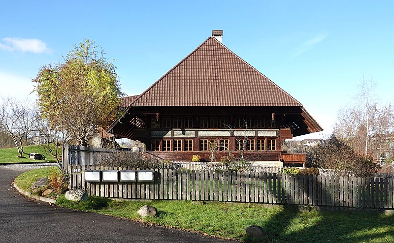 File:Bauernhaus, Hinterer Schermen 36, Ittigen.jpg