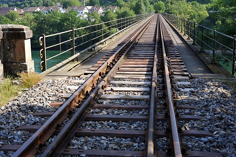 File:Rheinbruecke Hemishofen (Eisenbahn) Sicht von Sueden 02 09.jpg