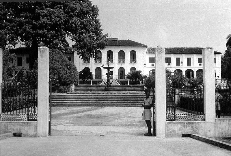 File:Conakry - französischer Gouverneurspalast - 1956.jpg