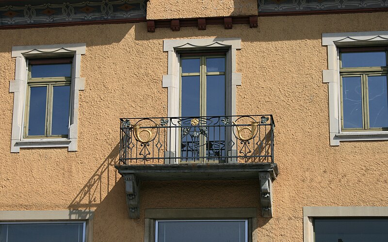 File:Wettingen alte Post Balkon 4525.jpg