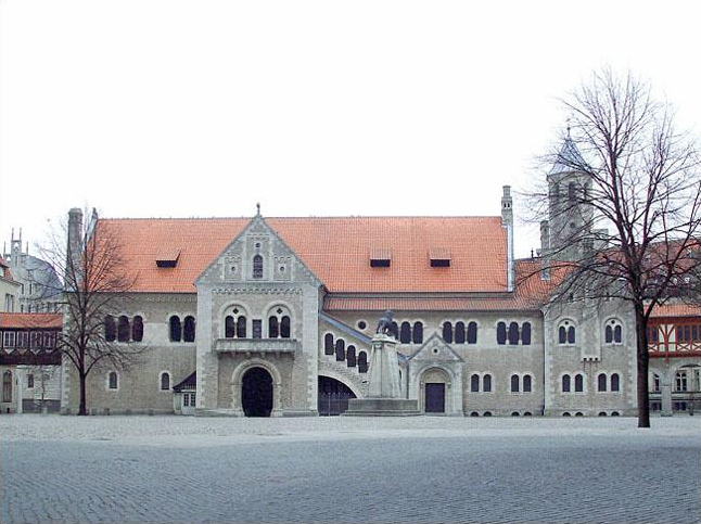 File:Burg Dankwarderode.jpg