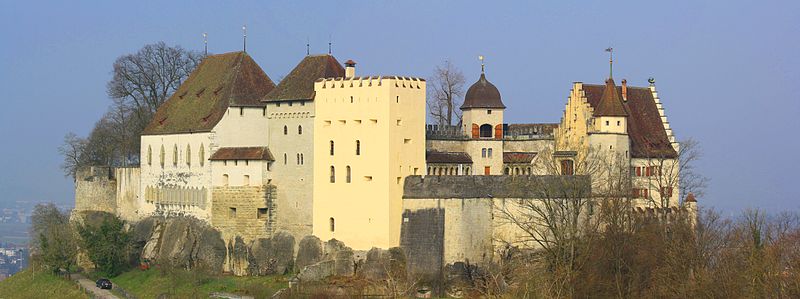 File:Lenzburg Schloss stitch 02.jpg