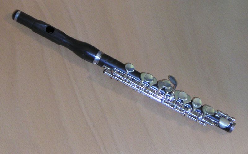 File:Piccolo flute2.jpg