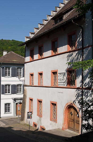 File:Kaiserstuhl-Amtshaus-Blasien.jpg