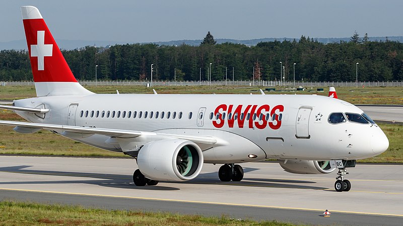 File:HB-JBC Swiss A220 FRA (47975026001).jpg