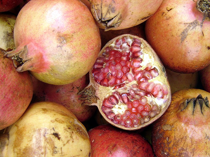 File:Granadas - Pomegranates.jpg