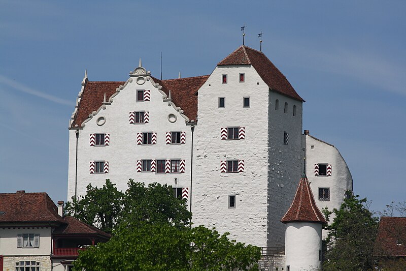 File:2012-4693 Schloss Wildegg.jpg