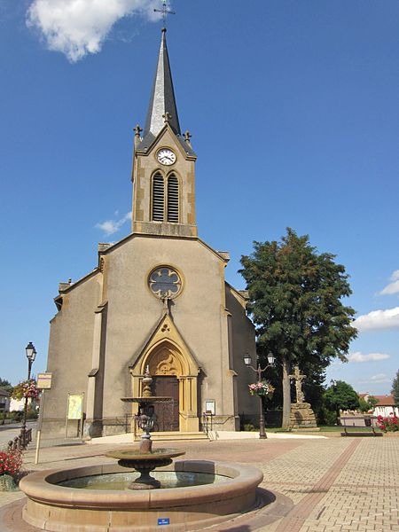 File:Eglise La Maxe.jpg