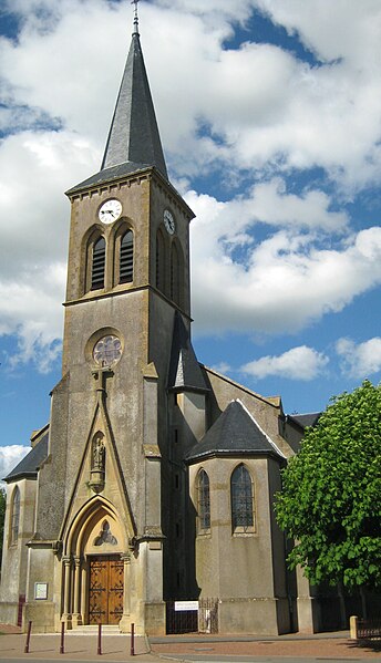 File:Eglise Saint Privat la Montagne.jpg