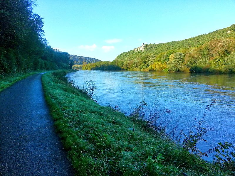 File:La vélovoie à 15km de Besançon, vers Montferrand-le-Château - panoramio.jpg