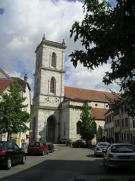 File:Baume-les-Dames, Saint-Martin außen.jpg