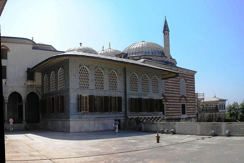 File:Veliahd Dairesi Topkapi Istanbul 2007 panorama.jpg