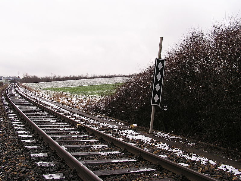 File:Bue-Kontakt mit Tafel.jpg