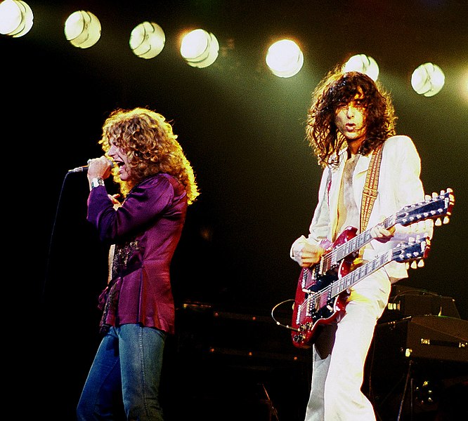 File:Jimmy Page with Robert Plant 2 - Led Zeppelin - 1977.jpg