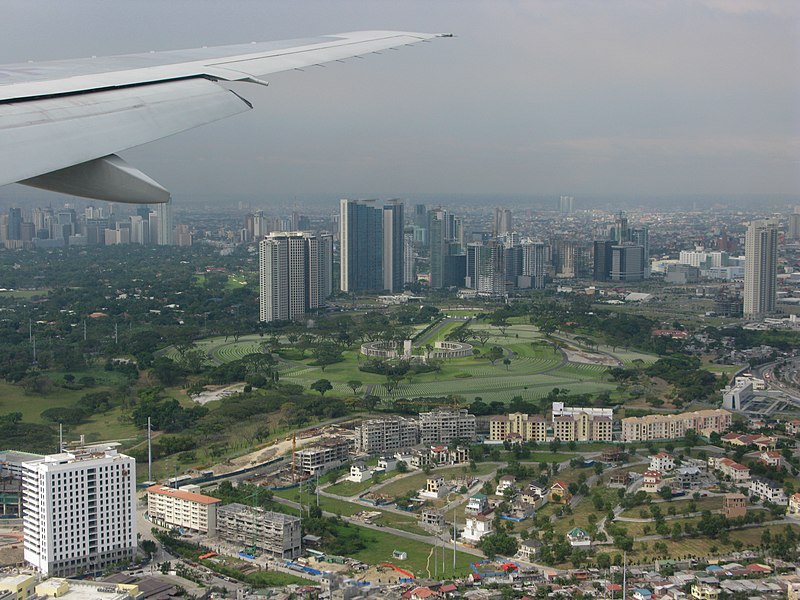 File:Manila skyline from above, approaching the Manila airport, Manila, Philippines.jpg