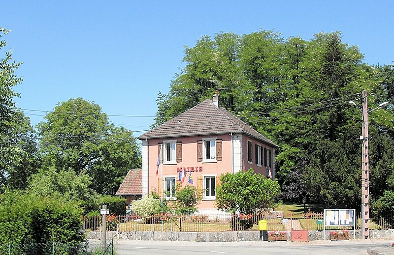 File:Chavannes-les-Grands, Mairie.jpg