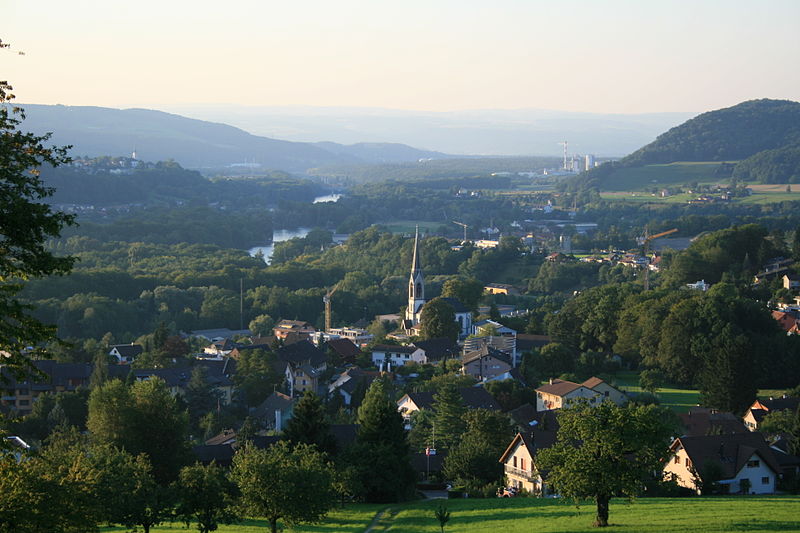 File:Gebenstorf mit ref Kirche.jpg