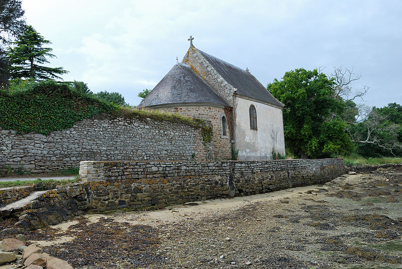 File:Ile-aux-moines chapelle Gueric 0708.jpg