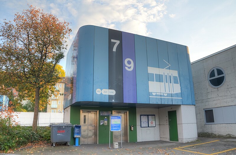 File:Tramstation Waldgarten.jpg