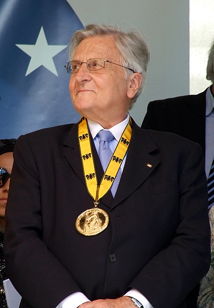 File:Jean-Claude Trichet, Karlspreis, 2011, 1.jpg