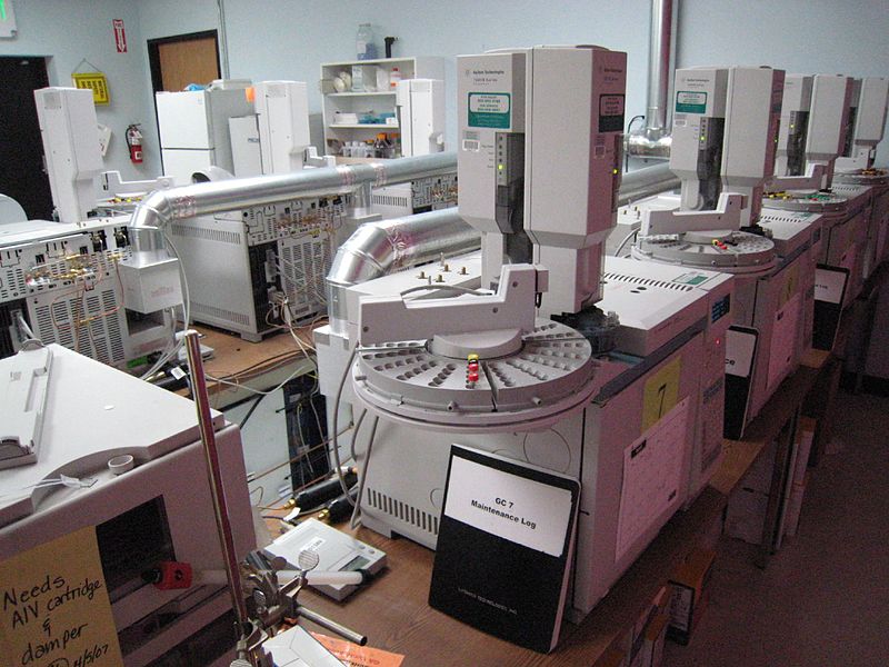 File:Gas Chromatography Laboratory.jpg