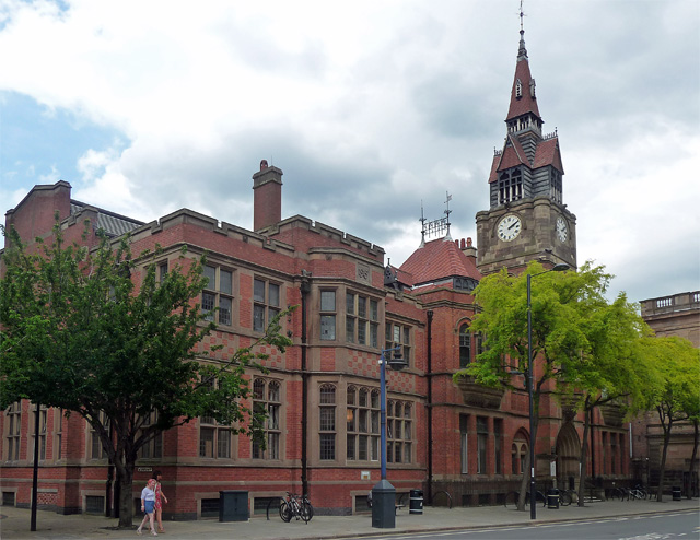 File:Library and Museum, Wardwick, Derby (geograph 4181880).jpg