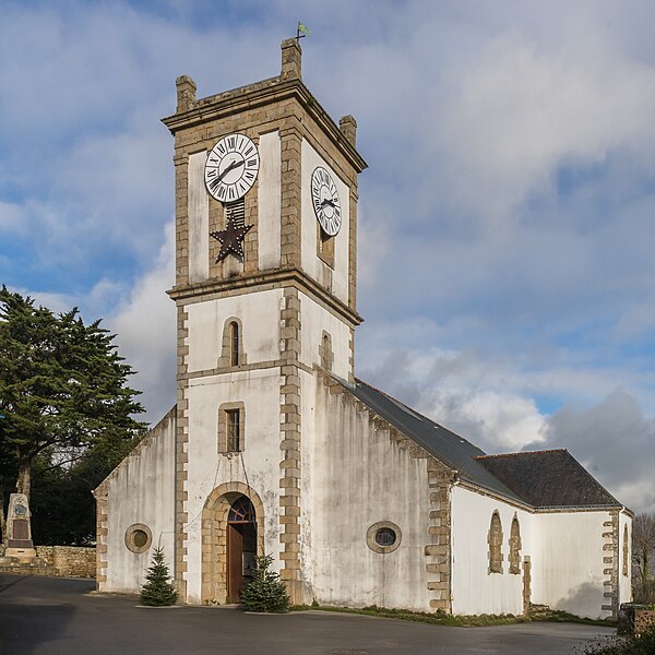 File:Église Saint-Michel de l'Île-aux-Moines-41180.jpg