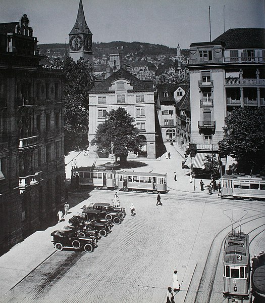 File:Zürich Paradeplatz um 1925.jpg