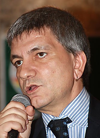 File:Nichi Vendola.jpg