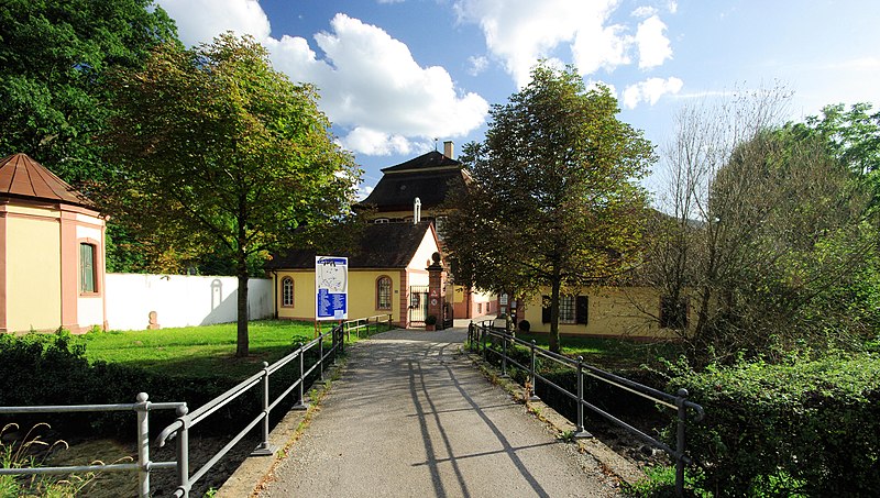 File:Schloss Ebnet (Freiburg) 3.jpg