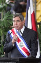 File:Oscar Arias 1006.jpg