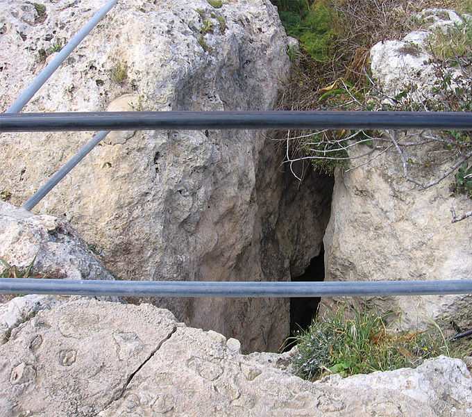 File:Cave1.jpg