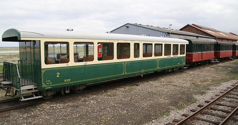 File:Voiture B 237 Saint-Valery-Canal.jpg