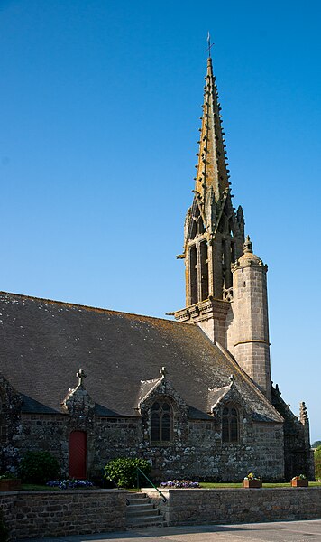 File:Esquibien - église Saint-Onneau - 1.jpg