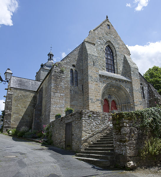 File:Église abbatiale de La Trinité-Porhoët.jpg