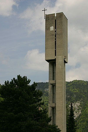 File:Picswiss BE-97-15 Moutier- Eglise Notre-Dame de la Prévoté (1965).jpg