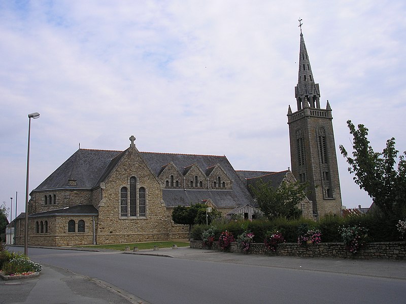 File:FranceBretagneRieuxEglise.jpg