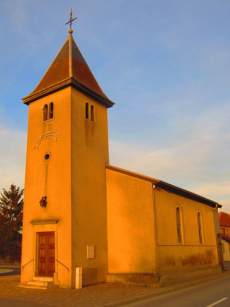 File:Chapelle Montrequienne.jpg