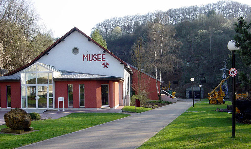 File:Musee National des Mines.jpg